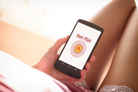 Hot Flirt - Singles Chat, Meet, Match & Date App Screenshot